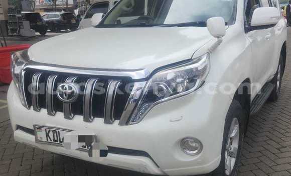 Nunua Ilio tumika Toyota Land Cruiser Prado Nyeupe Gari ndani ya Nairobi nchini Nairobi Nunua Ilio tumika Toyota Land Cruiser Prado Nyeupe Gari ndani ya Nairobi nchini Nairobi