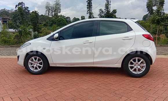 Oofamaa Mazda Demio White Makiinaa iti Nairobi keessatti Nairobi keessatti Oofamaa Mazda Demio White Makiinaa iti Nairobi keessatti Nairobi keessatti