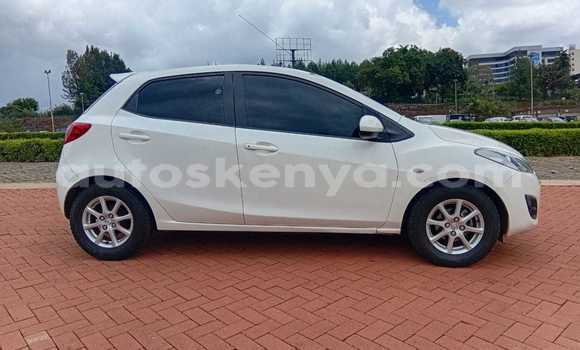 Oofamaa Mazda Demio White Makiinaa iti Nairobi keessatti Nairobi keessatti Oofamaa Mazda Demio White Makiinaa iti Nairobi keessatti Nairobi keessatti