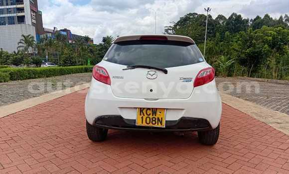 Oofamaa Mazda Demio White Makiinaa iti Nairobi keessatti Nairobi keessatti Oofamaa Mazda Demio White Makiinaa iti Nairobi keessatti Nairobi keessatti