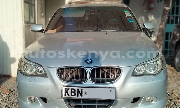 Nunua Ilio tumika BMW 5–Series Fedha Gari ndani ya Nairobi nchini Nairobi Nunua Ilio tumika BMW 5–Series Fedha Gari ndani ya Nairobi nchini Nairobi