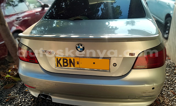 Nunua Ilio tumika BMW 5–Series Fedha Gari ndani ya Nairobi nchini Nairobi Nunua Ilio tumika BMW 5–Series Fedha Gari ndani ya Nairobi nchini Nairobi