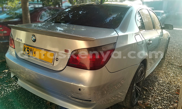 Nunua Ilio tumika BMW 5–Series Fedha Gari ndani ya Nairobi nchini Nairobi Nunua Ilio tumika BMW 5–Series Fedha Gari ndani ya Nairobi nchini Nairobi
