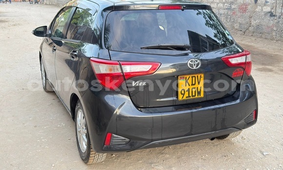Imported Toyota Vitz Black Makiinaa iti Nairobi keessatti Nairobi keessatti Imported Toyota Vitz Black Makiinaa iti Nairobi keessatti Nairobi keessatti