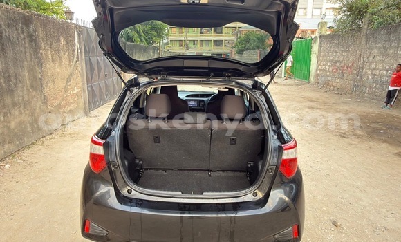 Imported Toyota Vitz Black Makiinaa iti Nairobi keessatti Nairobi keessatti Imported Toyota Vitz Black Makiinaa iti Nairobi keessatti Nairobi keessatti