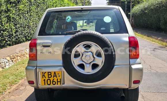Oofamaa Toyota RAV4 Beige Makiinaa iti Nairobi keessatti Nairobi keessatti Oofamaa Toyota RAV4 Beige Makiinaa iti Nairobi keessatti Nairobi keessatti