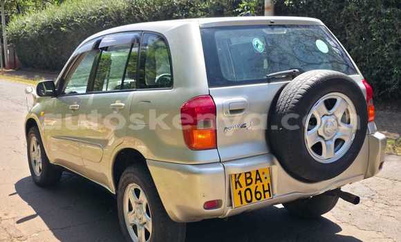 Oofamaa Toyota RAV4 Beige Makiinaa iti Nairobi keessatti Nairobi keessatti Oofamaa Toyota RAV4 Beige Makiinaa iti Nairobi keessatti Nairobi keessatti