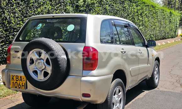 Oofamaa Toyota RAV4 Beige Makiinaa iti Nairobi keessatti Nairobi keessatti Oofamaa Toyota RAV4 Beige Makiinaa iti Nairobi keessatti Nairobi keessatti