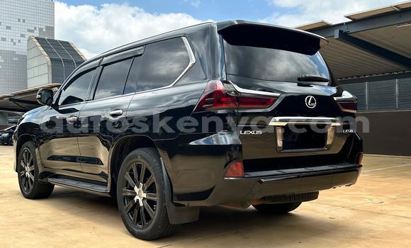 Oofamaa Lexus LX Black Makiinaa iti Nairobi keessatti Nairobi keessatti Oofamaa Lexus LX Black Makiinaa iti Nairobi keessatti Nairobi keessatti