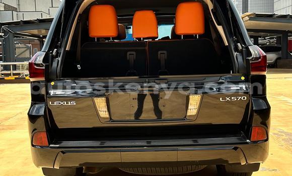 Oofamaa Lexus LX Black Makiinaa iti Nairobi keessatti Nairobi keessatti Oofamaa Lexus LX Black Makiinaa iti Nairobi keessatti Nairobi keessatti