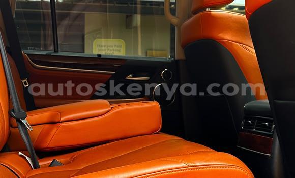 Oofamaa Lexus LX Black Makiinaa iti Nairobi keessatti Nairobi keessatti Oofamaa Lexus LX Black Makiinaa iti Nairobi keessatti Nairobi keessatti
