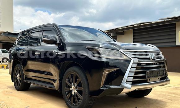 Oofamaa Lexus LX Black Makiinaa iti Nairobi keessatti Nairobi keessatti Oofamaa Lexus LX Black Makiinaa iti Nairobi keessatti Nairobi keessatti