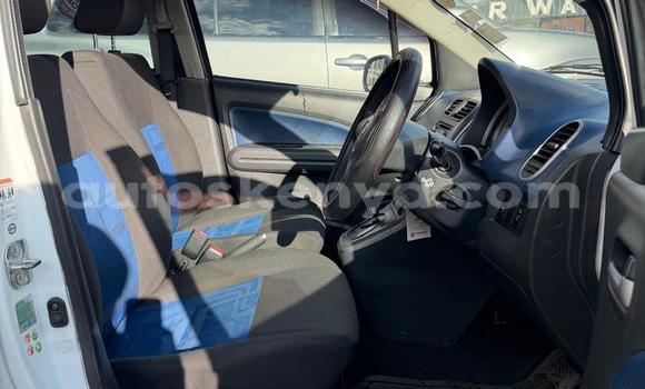 Oofamaa Suzuki Splash White Makiinaa iti Nairobi keessatti Nairobi keessatti Oofamaa Suzuki Splash White Makiinaa iti Nairobi keessatti Nairobi keessatti