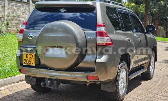Oofamaa Toyota Land Cruiser Prado Brown Makiinaa iti Nairobi keessatti Nairobi keessatti Oofamaa Toyota Land Cruiser Prado Brown Makiinaa iti Nairobi keessatti Nairobi keessatti