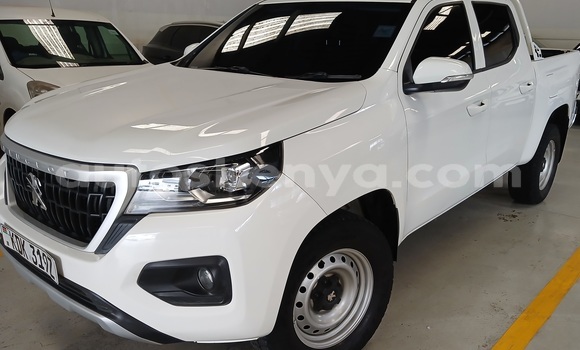 Nunua Mpya Peugeot 104 Nyeupe Gari ndani ya Nairobi nchini Nairobi Nunua Mpya Peugeot 104 Nyeupe Gari ndani ya Nairobi nchini Nairobi