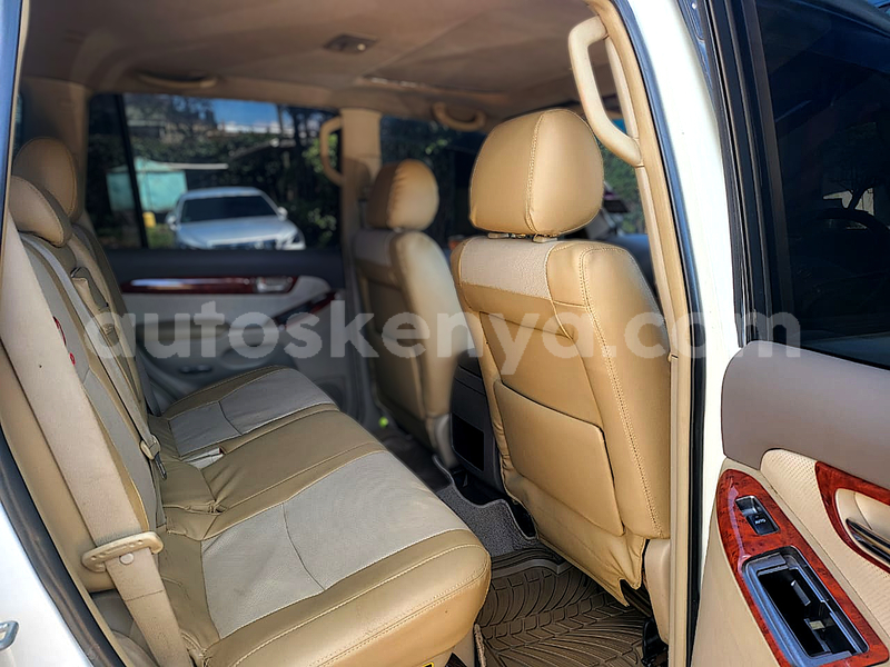 Big with watermark toyota land cruiser prado nairobi nairobi 29180