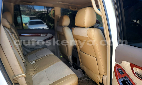 Buy Used Toyota Land Cruiser Prado White Car in Nairobi in Nairobi Buy Used Toyota Land Cruiser Prado White Car in Nairobi in Nairobi