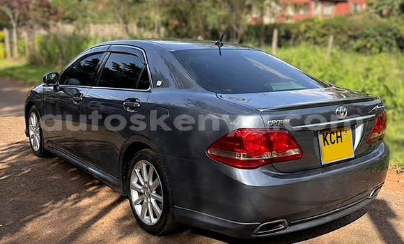 Nunua Ilio tumika Toyota Crown Nyingine Gari ndani ya Nairobi nchini Nairobi Nunua Ilio tumika Toyota Crown Nyingine Gari ndani ya Nairobi nchini Nairobi