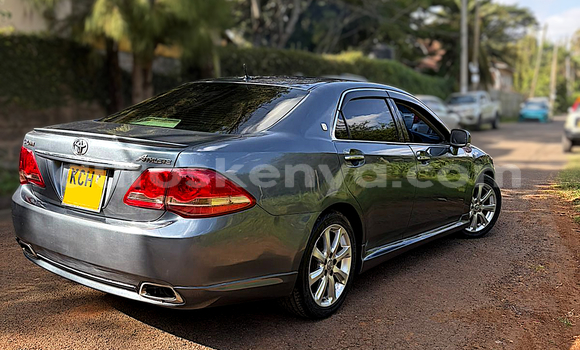 Nunua Ilio tumika Toyota Crown Nyingine Gari ndani ya Nairobi nchini Nairobi Nunua Ilio tumika Toyota Crown Nyingine Gari ndani ya Nairobi nchini Nairobi