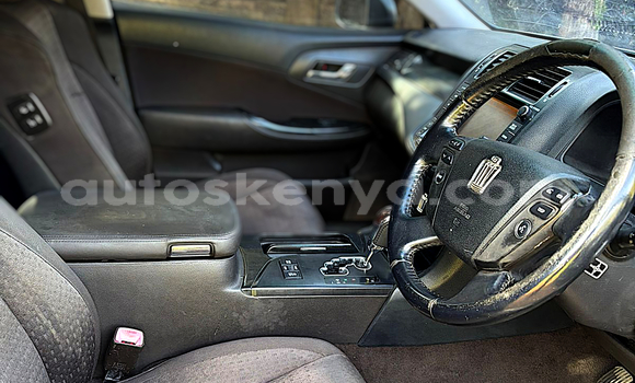 Nunua Ilio tumika Toyota Crown Nyingine Gari ndani ya Nairobi nchini Nairobi Nunua Ilio tumika Toyota Crown Nyingine Gari ndani ya Nairobi nchini Nairobi