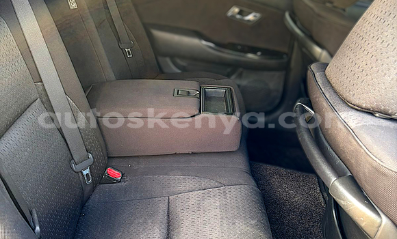 Nunua Ilio tumika Toyota Crown Nyingine Gari ndani ya Nairobi nchini Nairobi Nunua Ilio tumika Toyota Crown Nyingine Gari ndani ya Nairobi nchini Nairobi