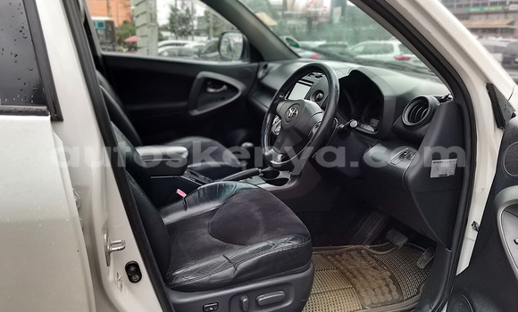 Buy Used Toyota Vanguard White Car in Nairobi in Nairobi Buy Used Toyota Vanguard White Car in Nairobi in Nairobi
