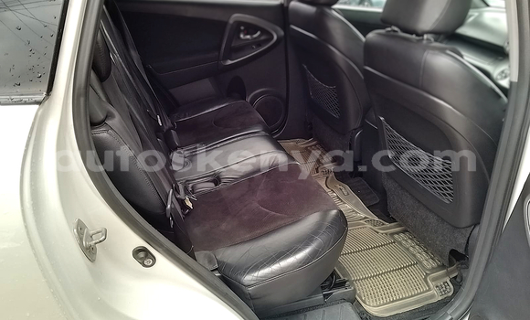 Buy Used Toyota Vanguard White Car in Nairobi in Nairobi Buy Used Toyota Vanguard White Car in Nairobi in Nairobi