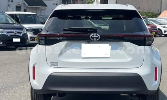 Buy Used Toyota Yaris White Car in Nairobi in Nairobi Buy Used Toyota Yaris White Car in Nairobi in Nairobi