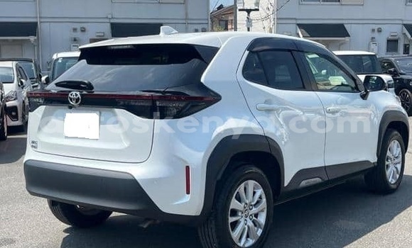 Buy Used Toyota Yaris White Car in Nairobi in Nairobi Buy Used Toyota Yaris White Car in Nairobi in Nairobi