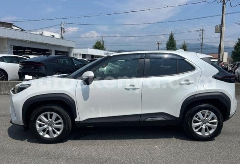 Big with watermark toyota yaris nairobi nairobi 29201