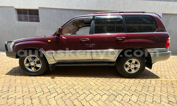 Oofamaa Toyota Land Cruiser Red Makiinaa iti Nairobi keessatti Nairobi keessatti Oofamaa Toyota Land Cruiser Red Makiinaa iti Nairobi keessatti Nairobi keessatti
