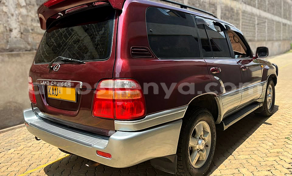 Oofamaa Toyota Land Cruiser Red Makiinaa iti Nairobi keessatti Nairobi keessatti Oofamaa Toyota Land Cruiser Red Makiinaa iti Nairobi keessatti Nairobi keessatti