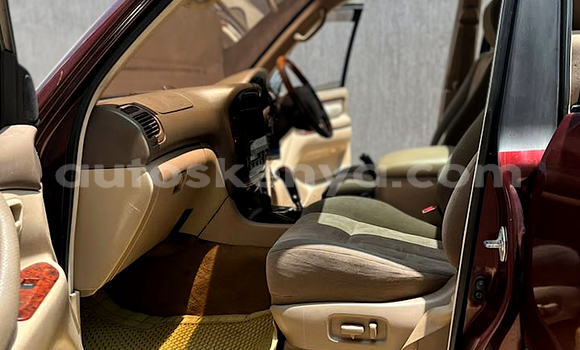 Oofamaa Toyota Land Cruiser Red Makiinaa iti Nairobi keessatti Nairobi keessatti Oofamaa Toyota Land Cruiser Red Makiinaa iti Nairobi keessatti Nairobi keessatti