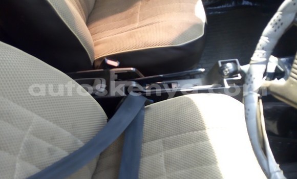 Nunua Ilio tumika Peugeot 504 Bluu Gari ndani ya Machakos nchini Nairobi Nunua Ilio tumika Peugeot 504 Bluu Gari ndani ya Machakos nchini Nairobi