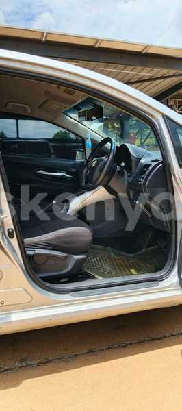 Big with watermark toyota auris nairobi nairobi 29236