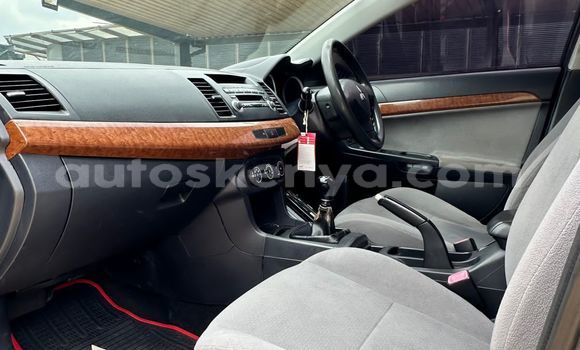 Nunua Ilio tumika Mitsubishi Lancer Fedha Gari ndani ya Nairobi nchini Nairobi Nunua Ilio tumika Mitsubishi Lancer Fedha Gari ndani ya Nairobi nchini Nairobi