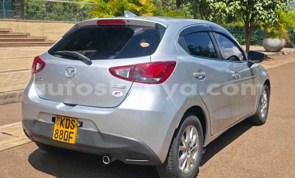 Oofamaa Mazda Demio Silver Makiinaa iti Nairobi keessatti Nairobi keessatti Oofamaa Mazda Demio Silver Makiinaa iti Nairobi keessatti Nairobi keessatti