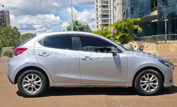 Oofamaa Mazda Demio Silver Makiinaa iti Nairobi keessatti Nairobi keessatti Oofamaa Mazda Demio Silver Makiinaa iti Nairobi keessatti Nairobi keessatti