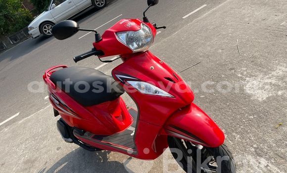 Buy Used Vespa 125 Red Bike in Mombasa in Coastal Kenya