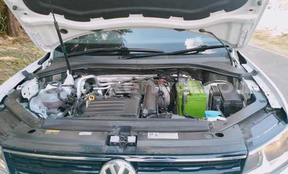 Nunua Ilio tumika Volkswagen Tiguan Nyeupe Gari ndani ya Nairobi nchini Nairobi Nunua Ilio tumika Volkswagen Tiguan Nyeupe Gari ndani ya Nairobi nchini Nairobi