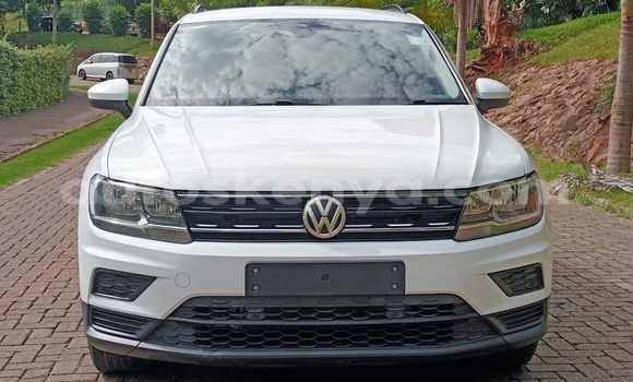 Nunua Ilio tumika Volkswagen Tiguan Nyeupe Gari ndani ya Nairobi nchini Nairobi Nunua Ilio tumika Volkswagen Tiguan Nyeupe Gari ndani ya Nairobi nchini Nairobi