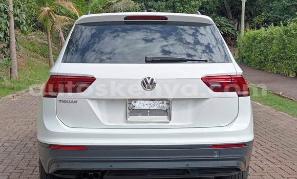 Nunua Ilio tumika Volkswagen Tiguan Nyeupe Gari ndani ya Nairobi nchini Nairobi Nunua Ilio tumika Volkswagen Tiguan Nyeupe Gari ndani ya Nairobi nchini Nairobi