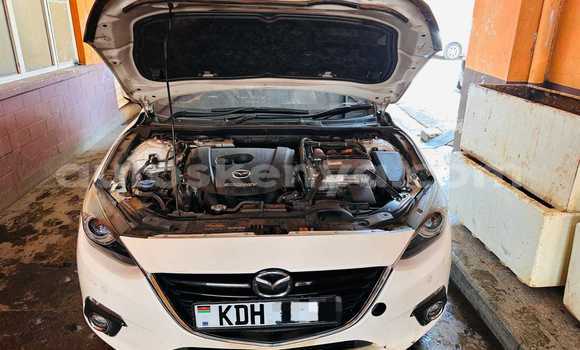 Buy Used Mazda Axela White Car in Nairobi in Nairobi