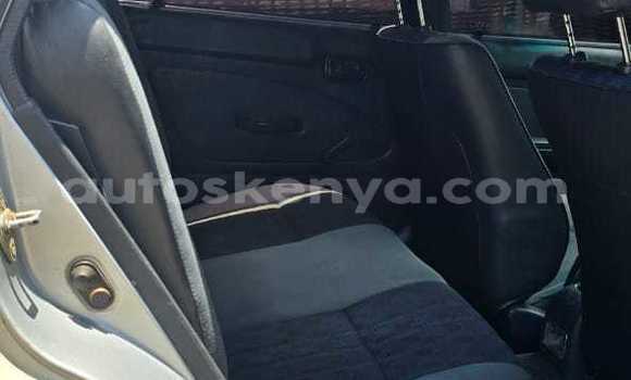 Nunua Ilio tumika Toyota Corolla Fedha Gari ndani ya Nairobi nchini Nairobi Nunua Ilio tumika Toyota Corolla Fedha Gari ndani ya Nairobi nchini Nairobi
