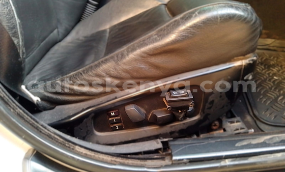 Oofamaa BMW 5–Series Silver Makiinaa iti Nairobi keessatti Nairobi keessatti Oofamaa BMW 5–Series Silver Makiinaa iti Nairobi keessatti Nairobi keessatti