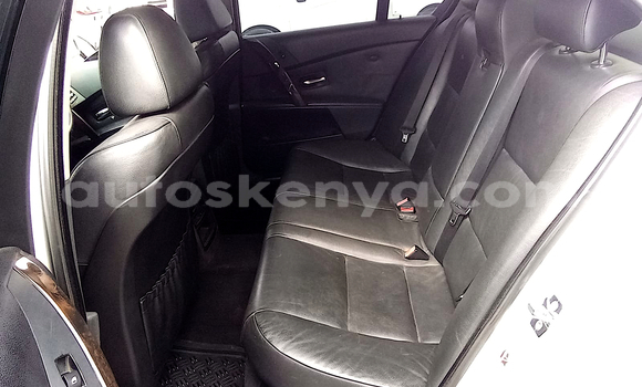 Oofamaa BMW 5–Series Silver Makiinaa iti Nairobi keessatti Nairobi keessatti Oofamaa BMW 5–Series Silver Makiinaa iti Nairobi keessatti Nairobi keessatti