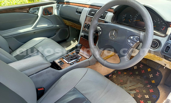 Buy Used Mercedes-Benz E200 Silver Car in Nairobi in Nairobi Buy Used Mercedes-Benz E200 Silver Car in Nairobi in Nairobi