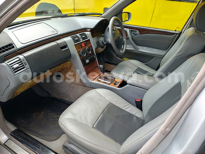 Big with watermark mercedes benz e200 nairobi nairobi 29304