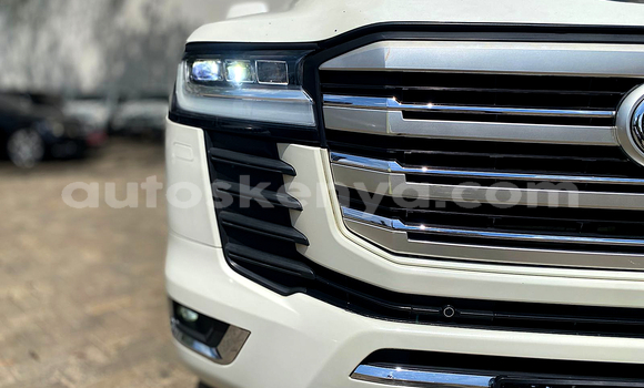 Buy Used Toyota Land Cruiser White Car in Nairobi in Nairobi Buy Used Toyota Land Cruiser White Car in Nairobi in Nairobi