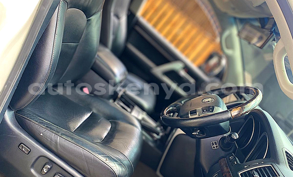 Buy Used Toyota Land Cruiser White Car in Nairobi in Nairobi Buy Used Toyota Land Cruiser White Car in Nairobi in Nairobi